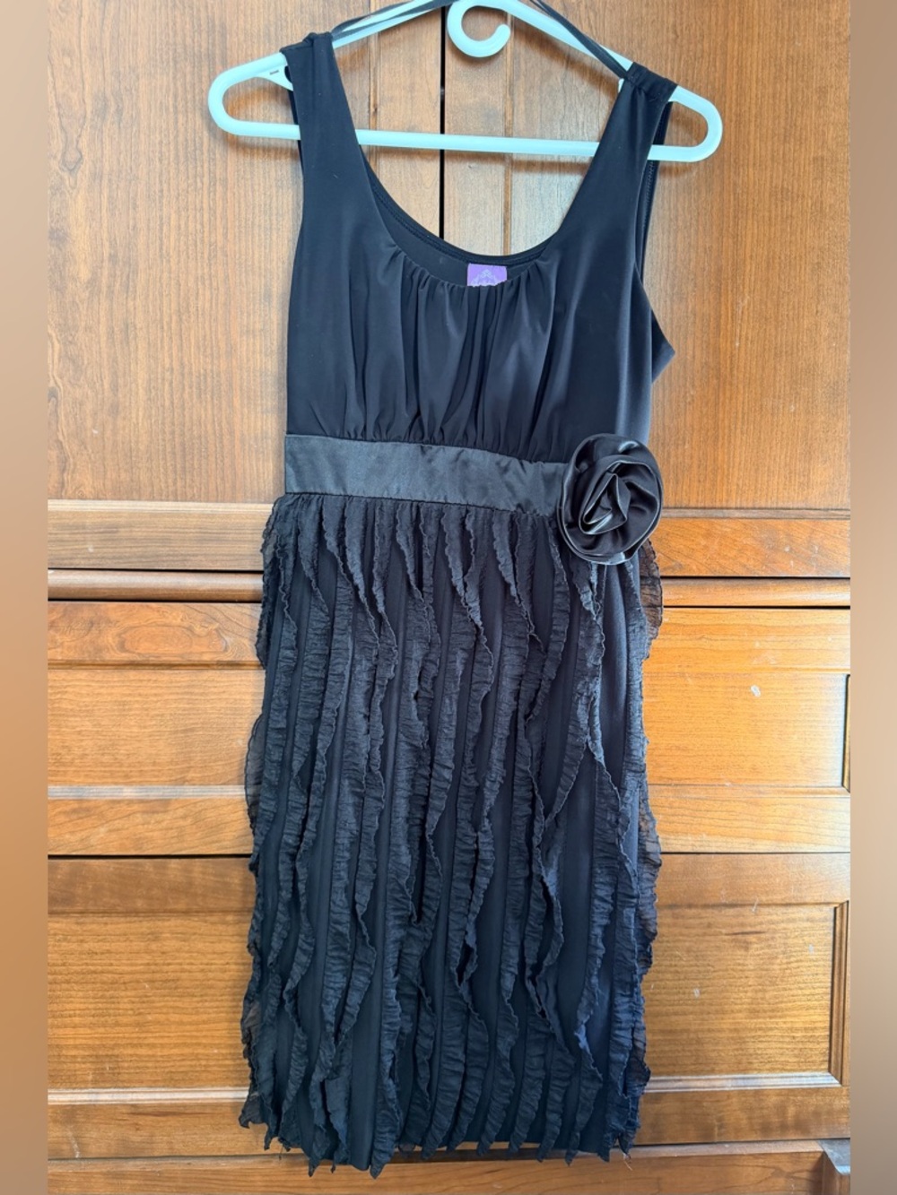 Black Sleeveless Ruffle Skirt Dress with Rosette Waist size 12